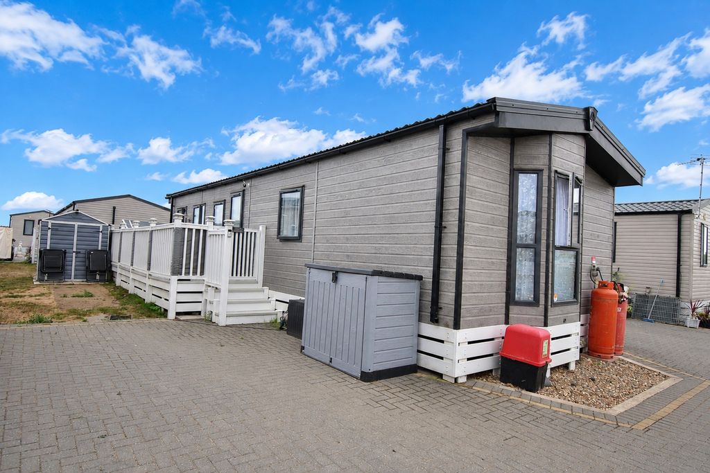 Property photo 1 of 13 5427080
