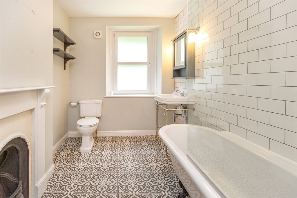 Property photo 3 of 15 Picture No. 27