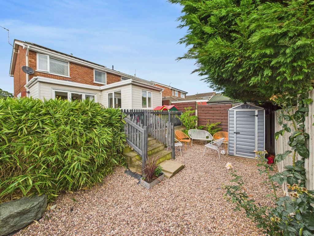 Property photo 3 of 16 Picture No. 21