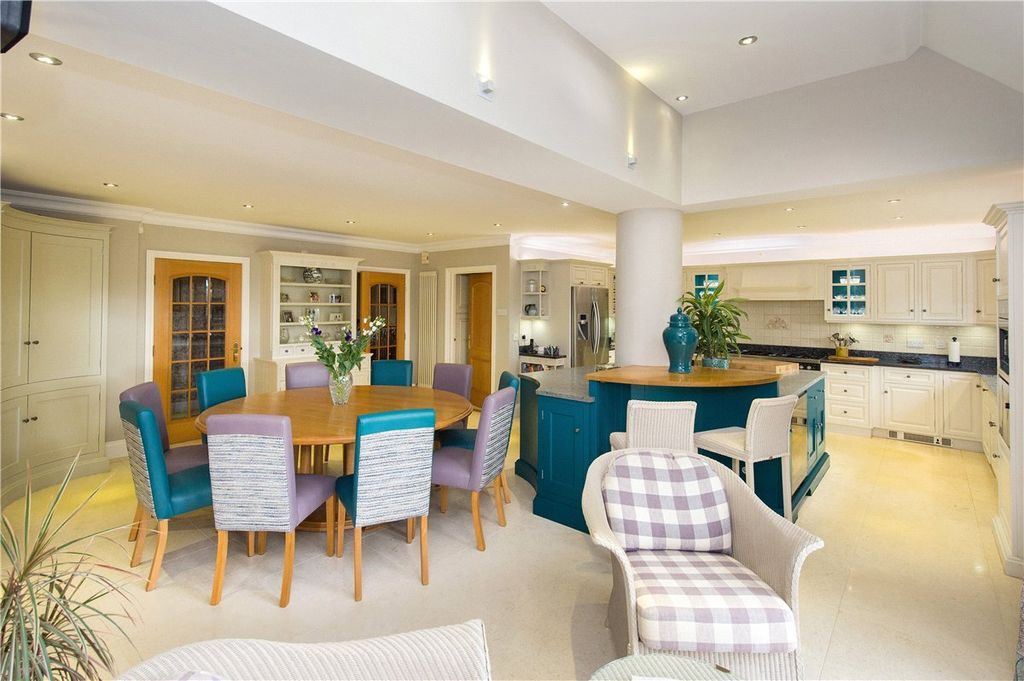 Property photo 3 of 16 Picture No. 05