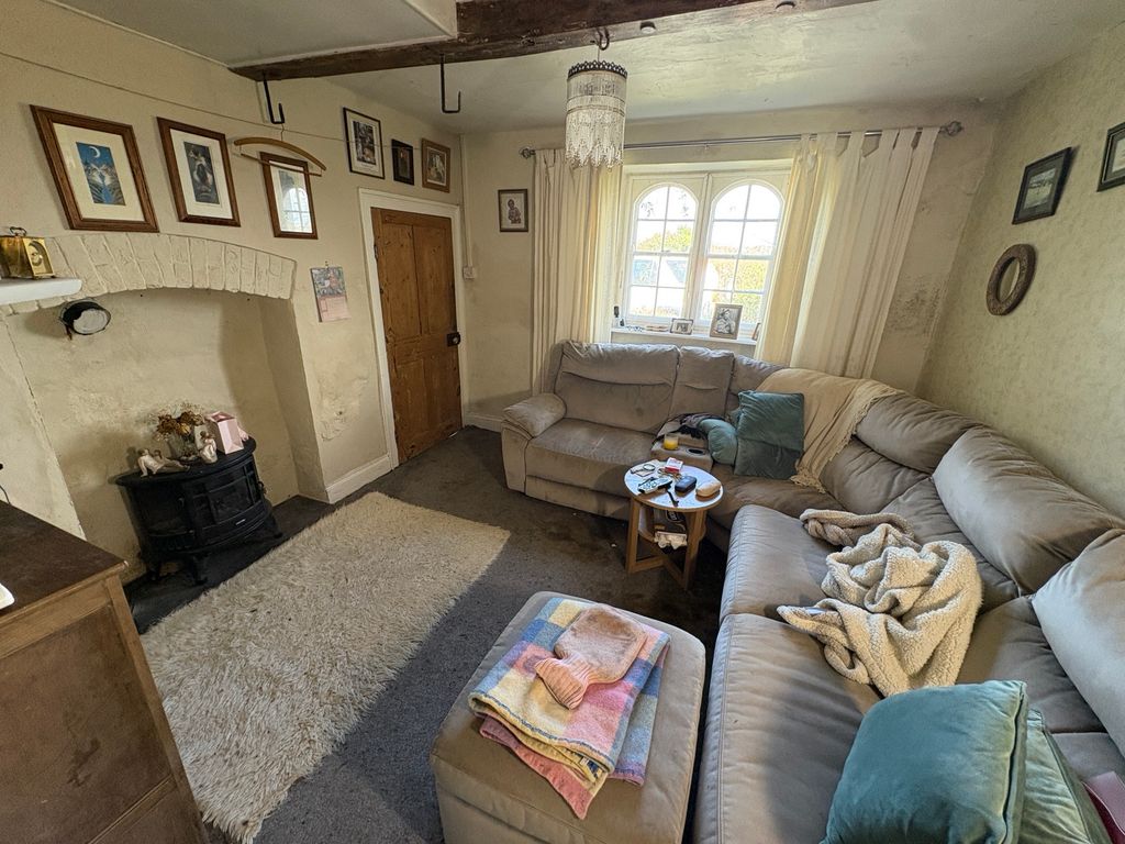 Property photo 3 of 20