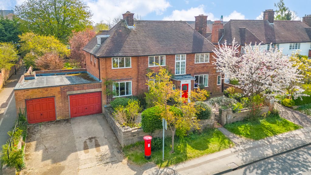Property photo 1 of 34