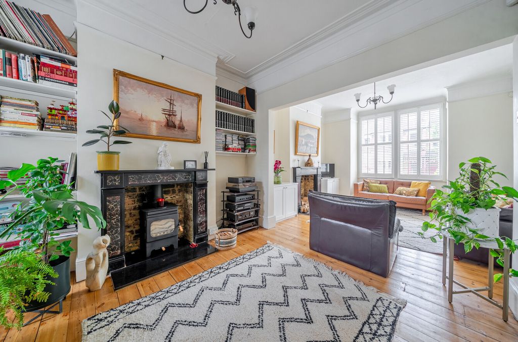 Property photo 3 of 20 1477663-16-6A327d...