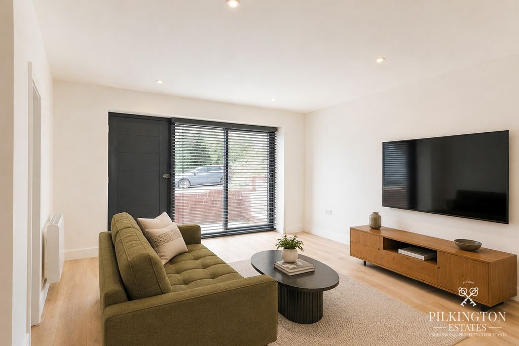 Property photo 2 of 12 5269622