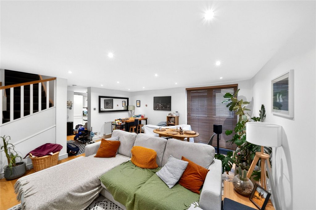 Property photo 2 of 12 Reception Room