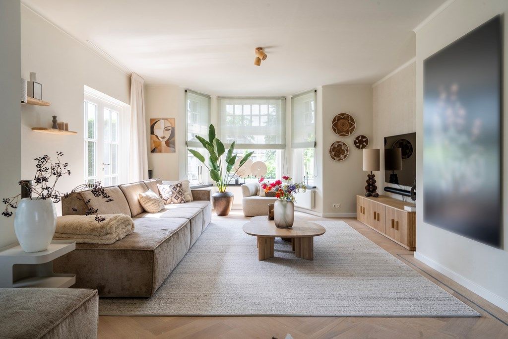 Property photo 2 of 67