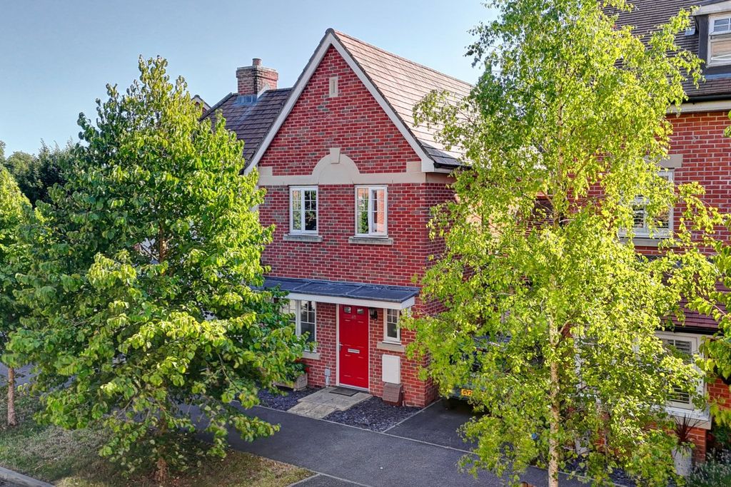 Property photo 1 of 22