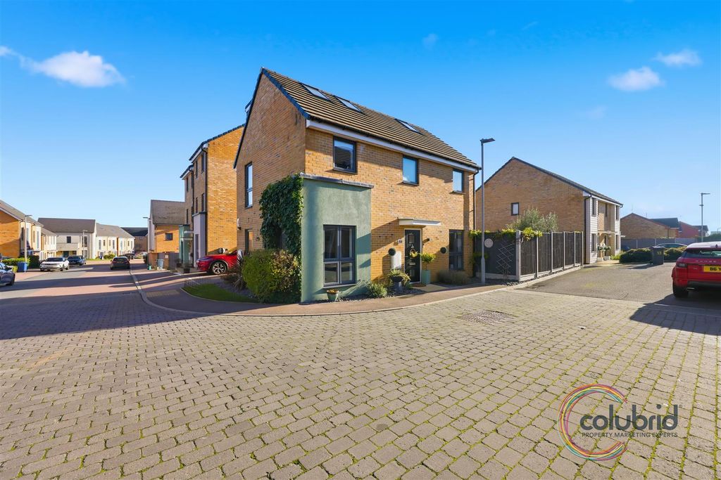 Property photo 1 of 36 0G1A6967-0G1A6971.Jpg