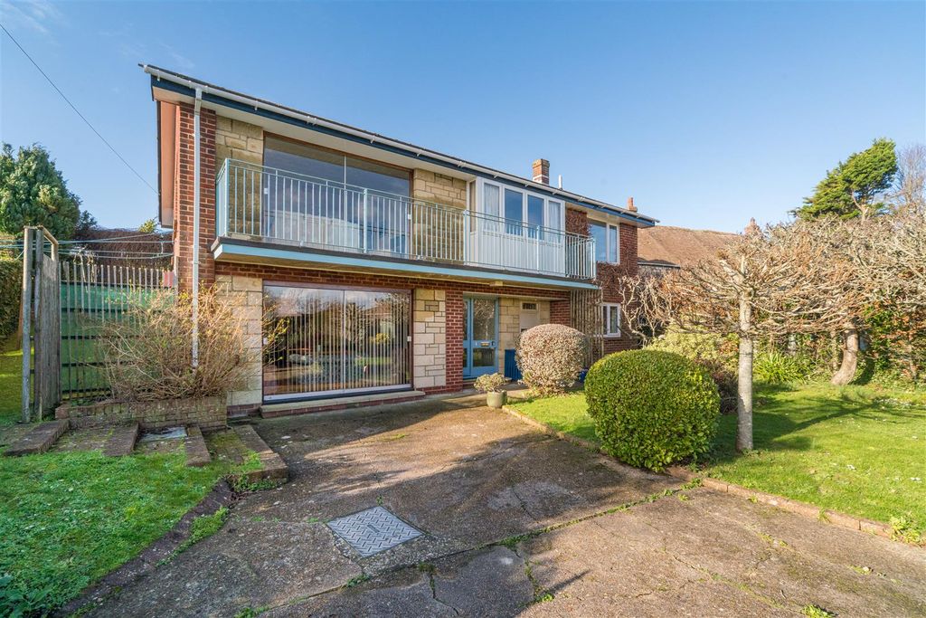 Property photo 1 of 26