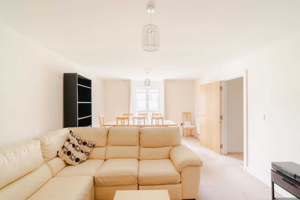 Property photo 1 of 17 3