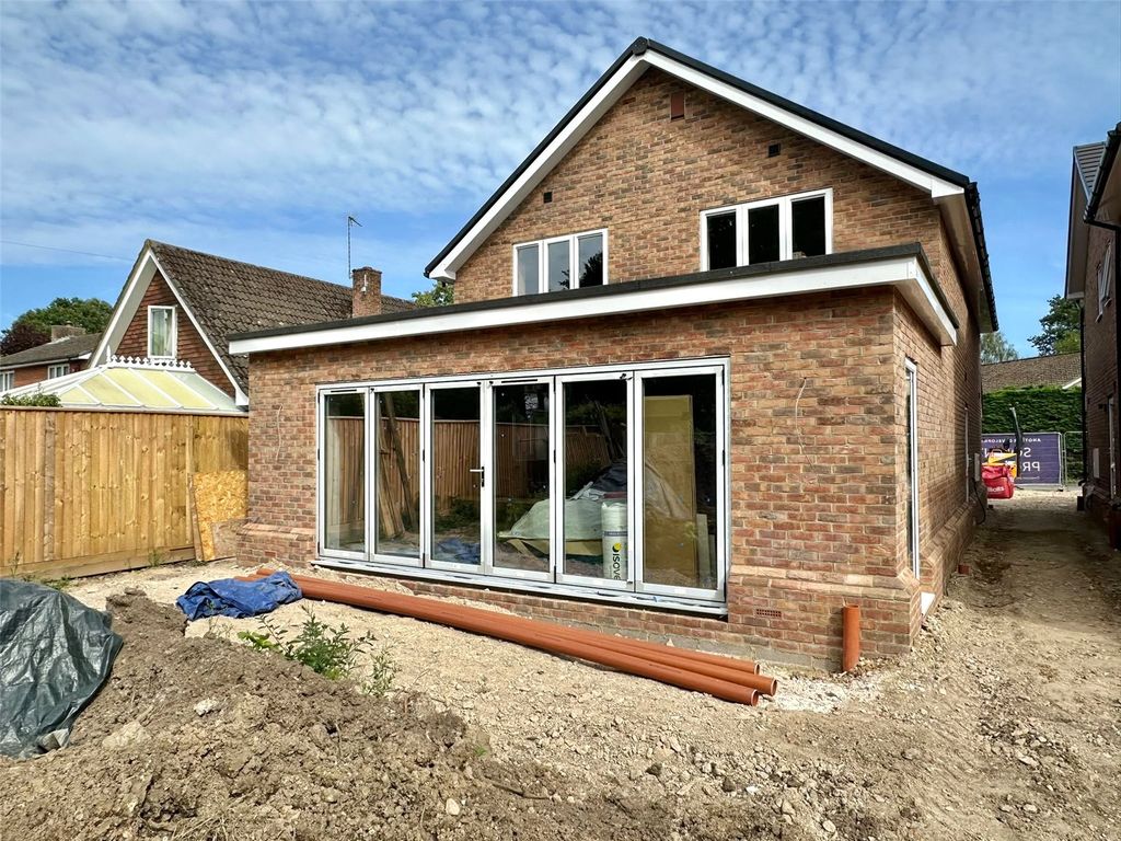 Property photo 3 of 7 Picture No. 06