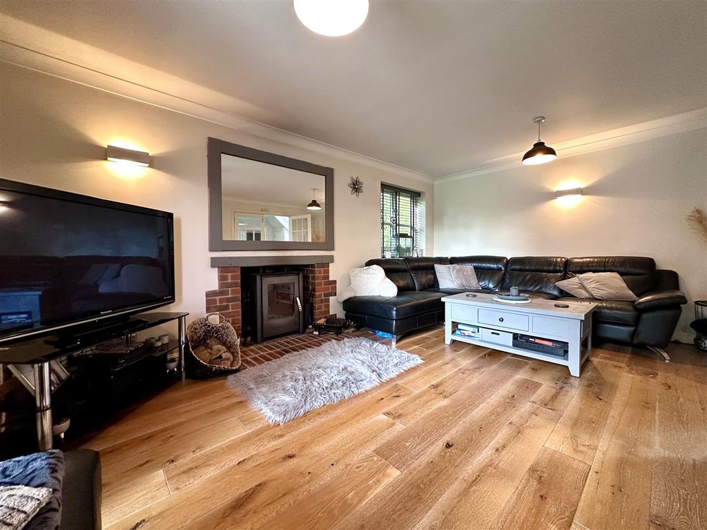 Property photo 3 of 35 Tempimager8T7Mr.Jpg