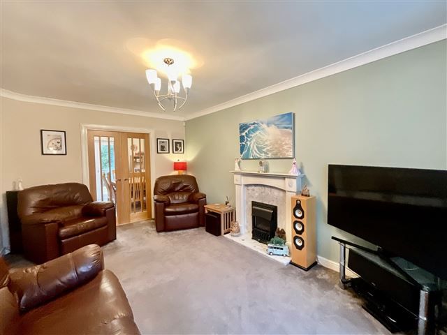 Property photo 2 of 21 Lounge