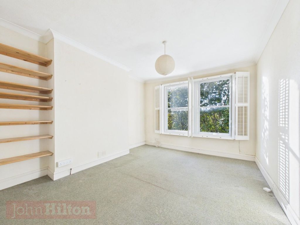 Property photo 3 of 11 Pr0317-Still004.Jpg