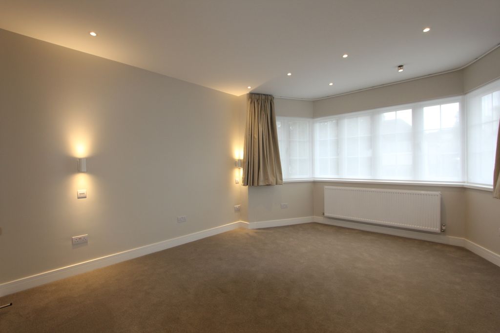 Property photo 3 of 25