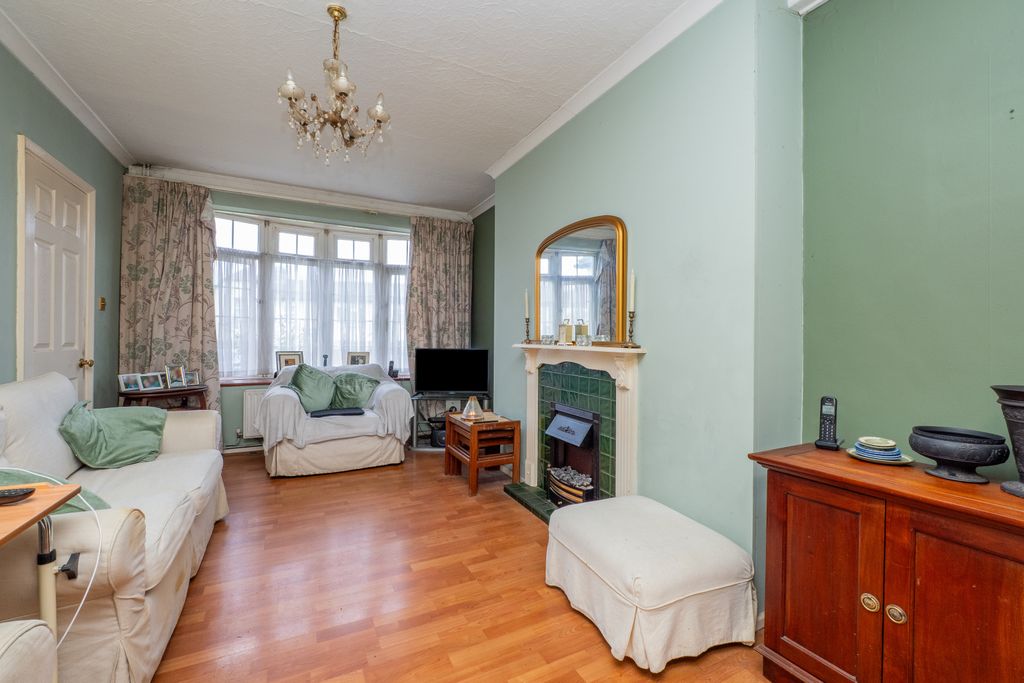 Property photo 3 of 9 Picture No. 05