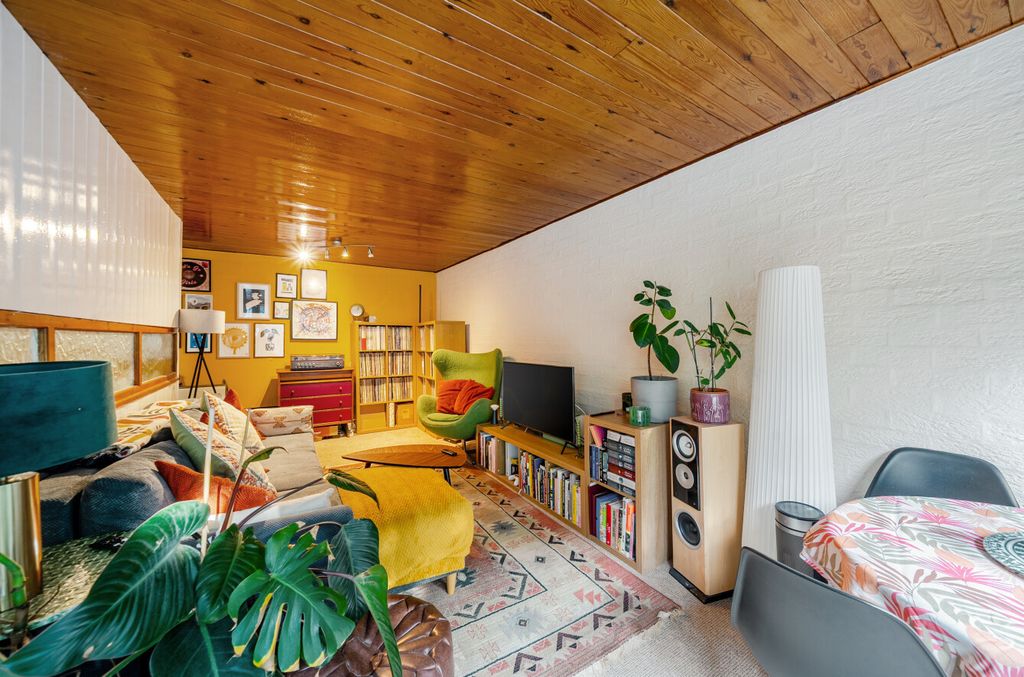 Property photo 3 of 9 1423281-7-69Bac8d...