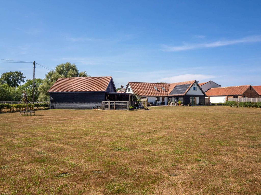 Property photo 1 of 29