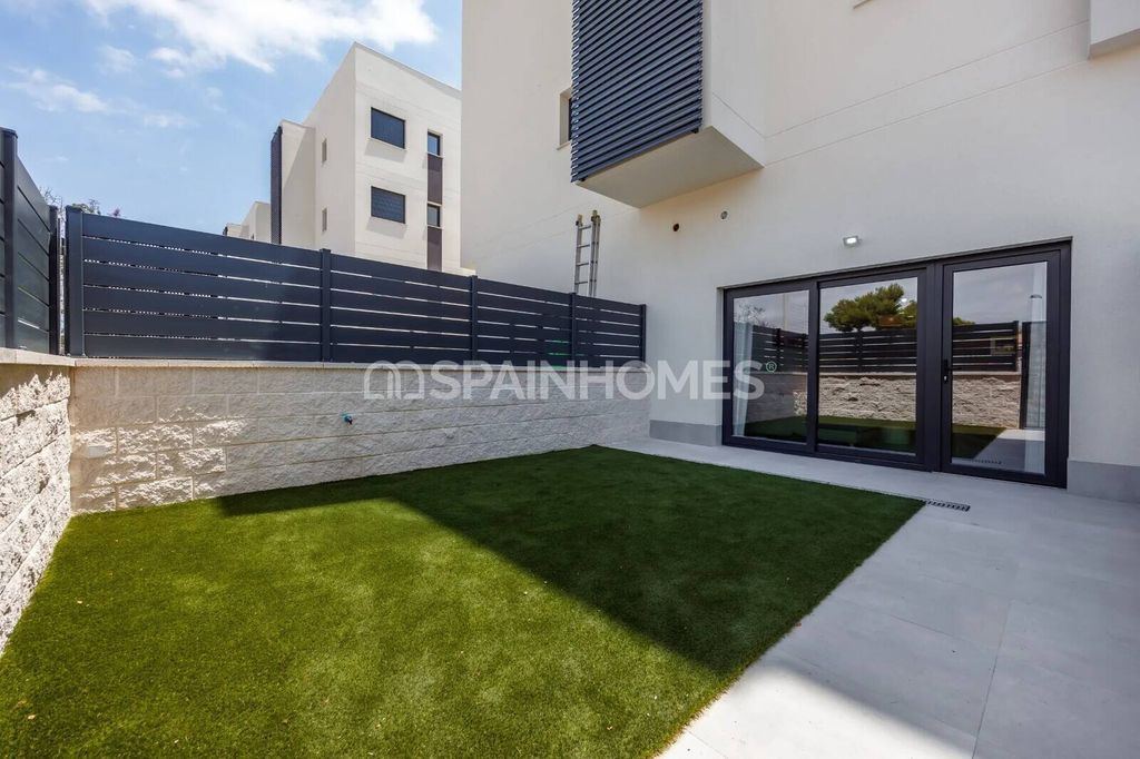 Property photo 3 of 18
