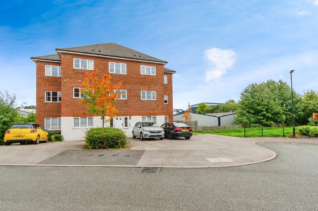 Property photo 1 of 16