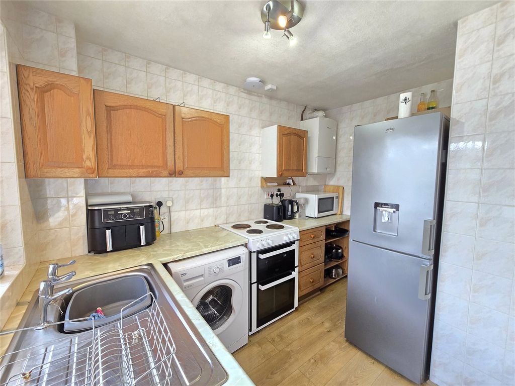 Property photo 3 of 12 Picture No. 24