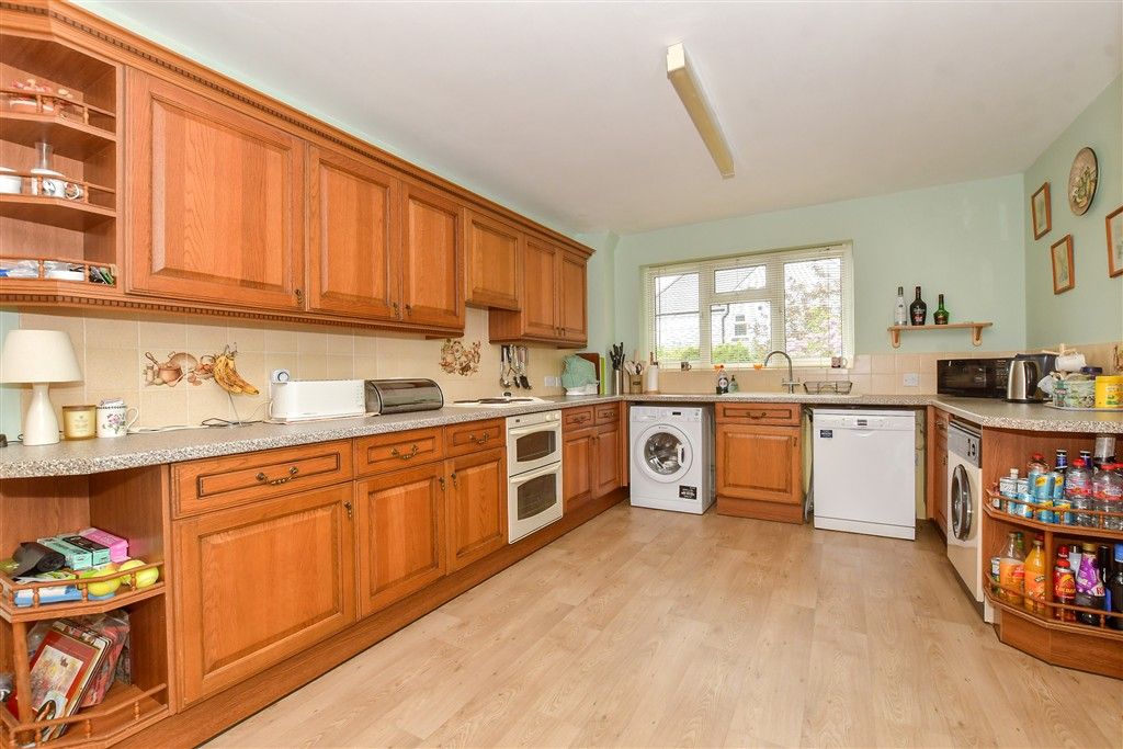 Property photo 2 of 15 Kitchen