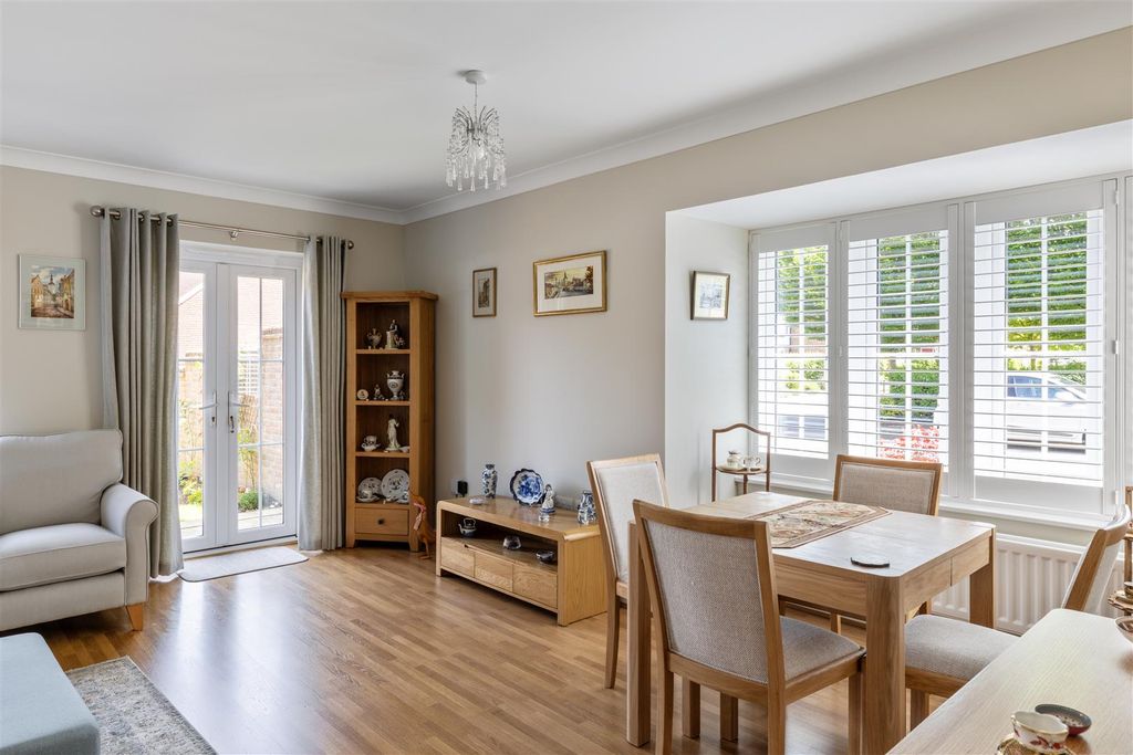 Property photo 2 of 15 11 Langmore Lane-17.Jpg
