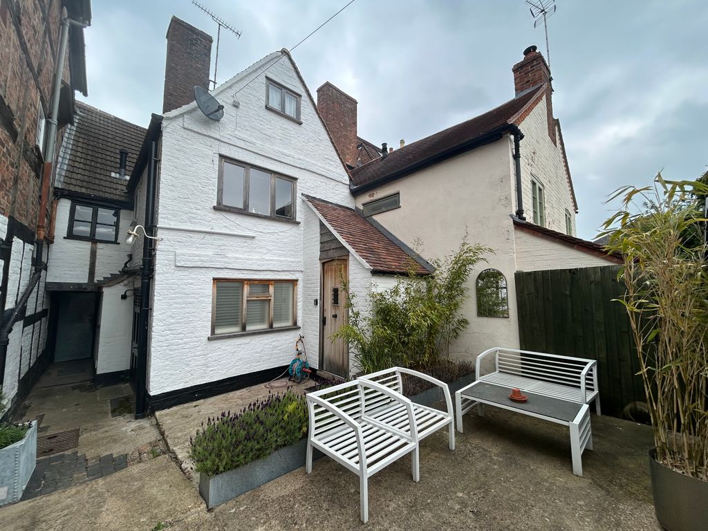 Property photo 1 of 8