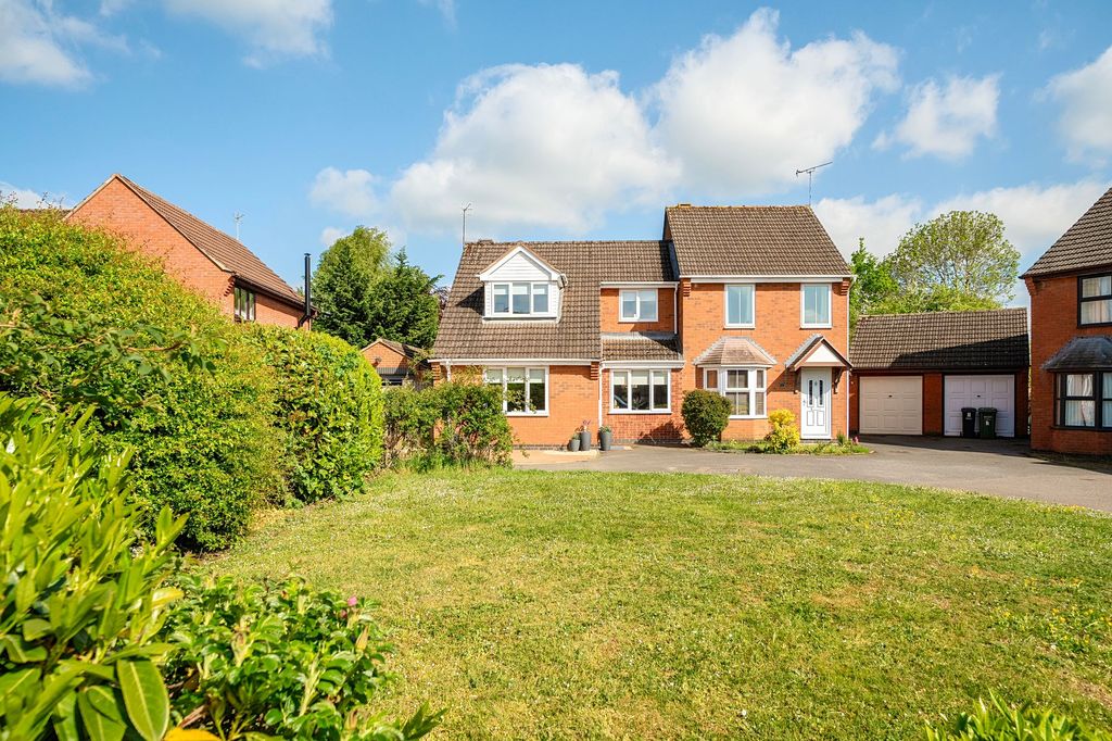 Property photo 1 of 19