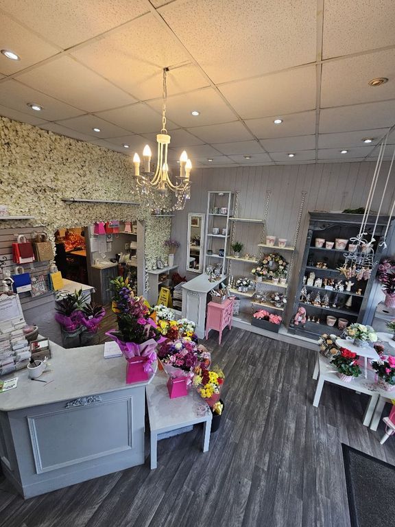 Property photo 3 of 19