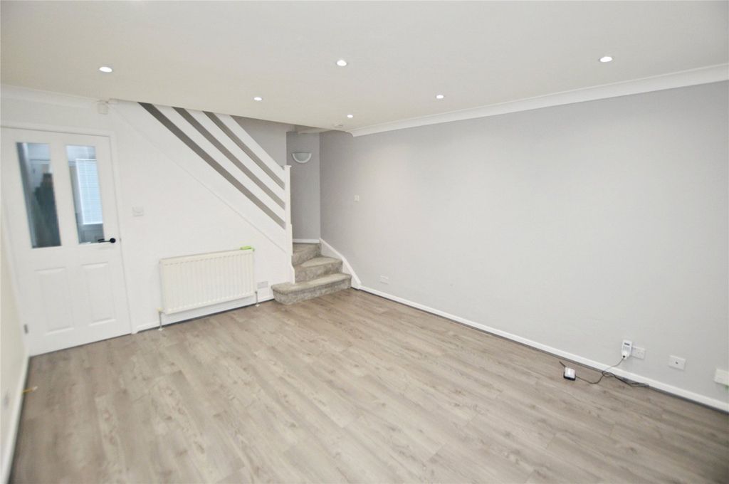 Property photo 3 of 7 Picture No. 23