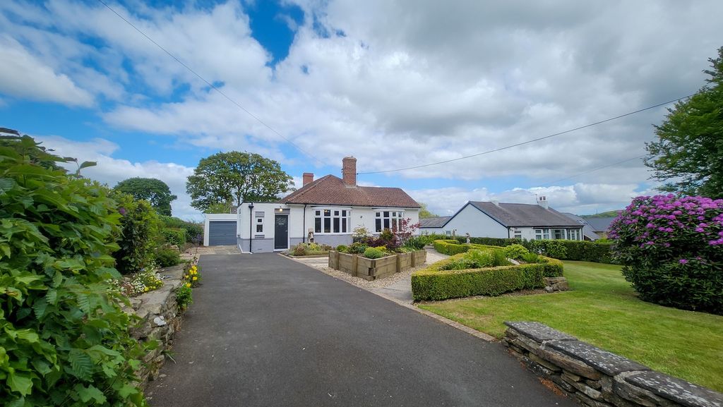 Property photo 1 of 33 Cadger Bank, Lanchester