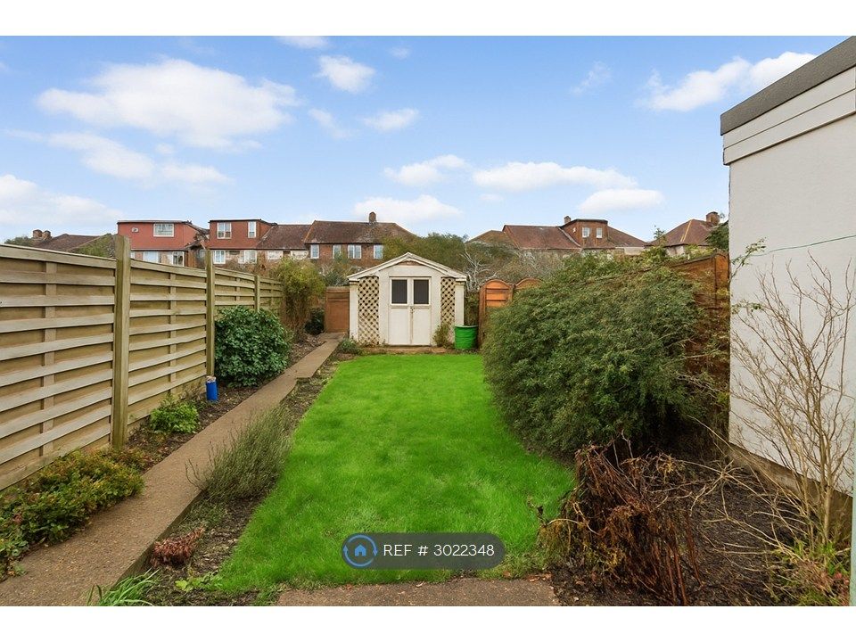 Property photo 2 of 20