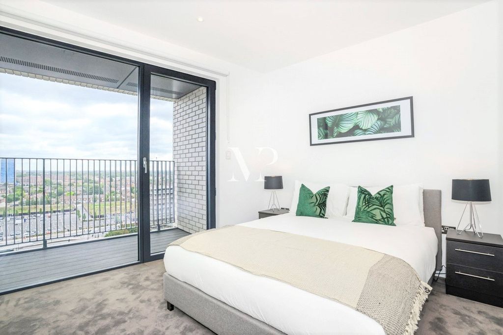 Property photo 3 of 8 Picture No. 02