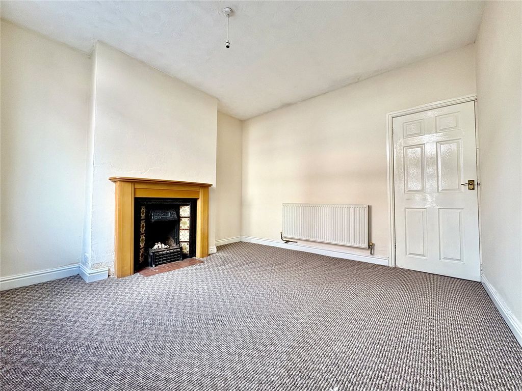 Property photo 3 of 18 Picture No. 08