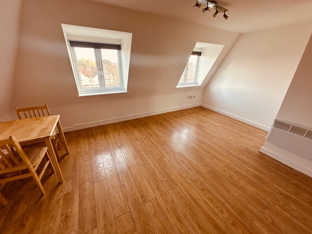 Property photo 2 of 6