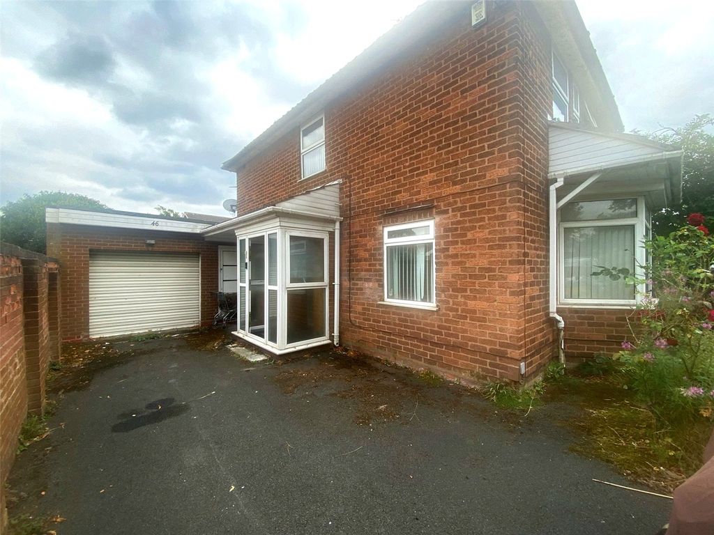 Property photo 1 of 20 Front
