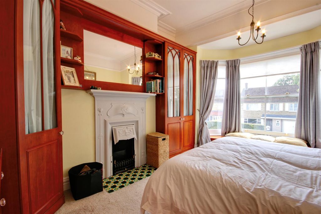 Property photo 3 of 31