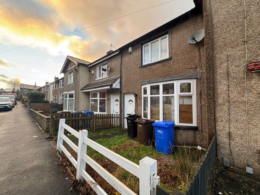 Property photo 1 of 10 Exterior