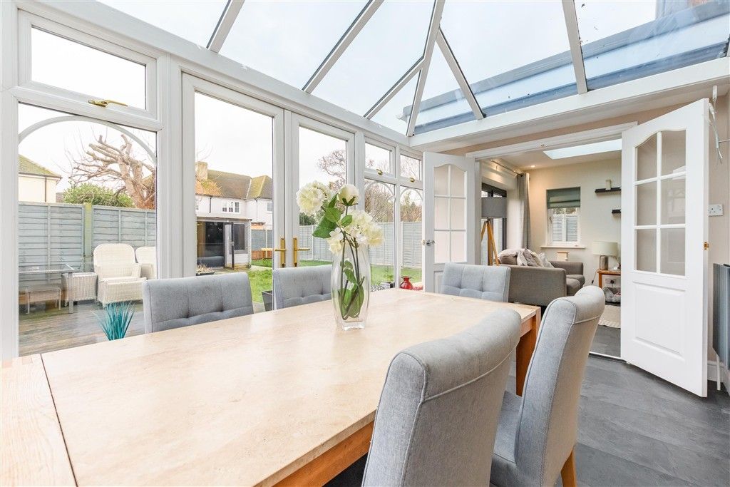 Property photo 3 of 14 Conservatory