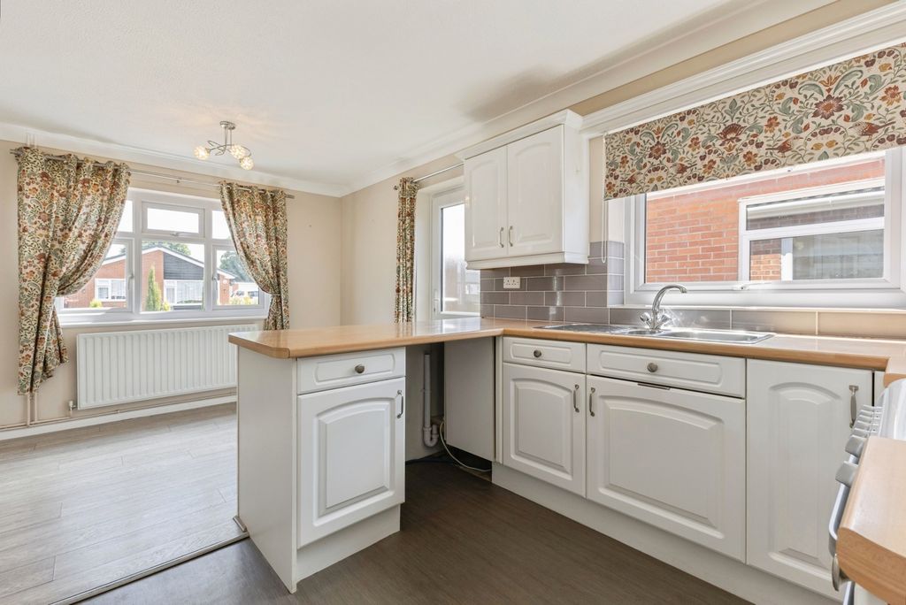 Property photo 2 of 18 Pbox-Img.Jpg
