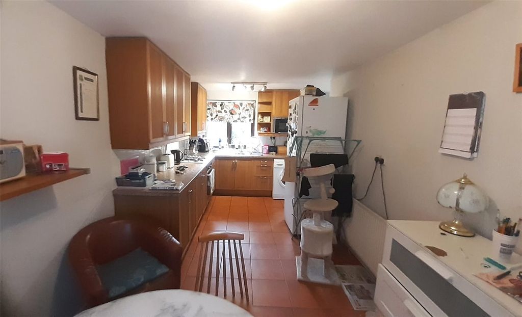 Property photo 2 of 13 Picture No. 04