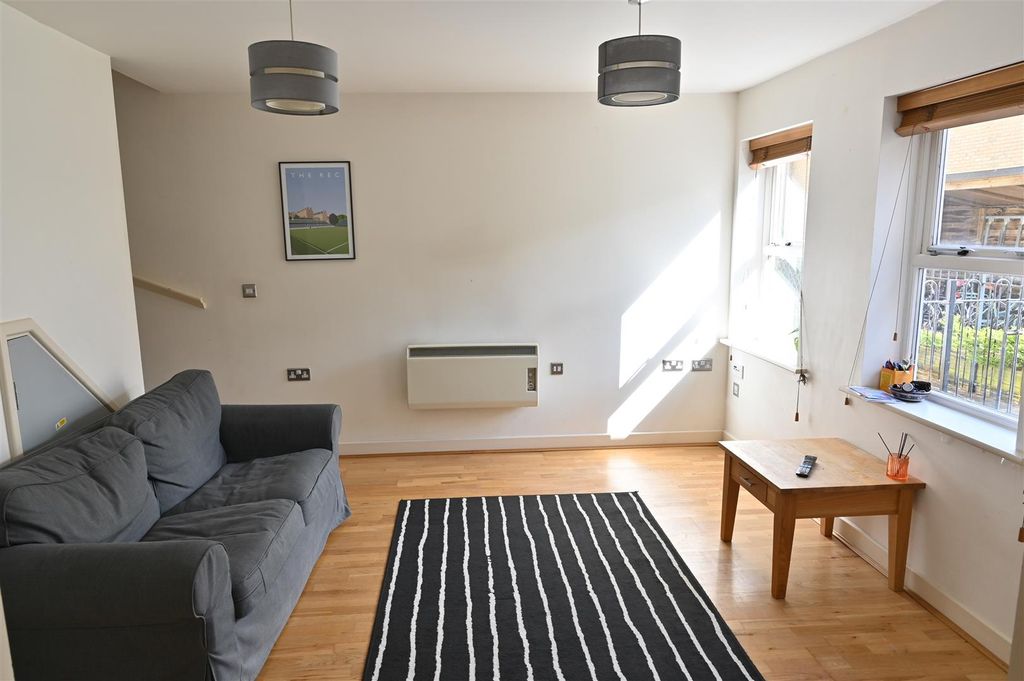 Property photo 1 of 7 3.Jpg