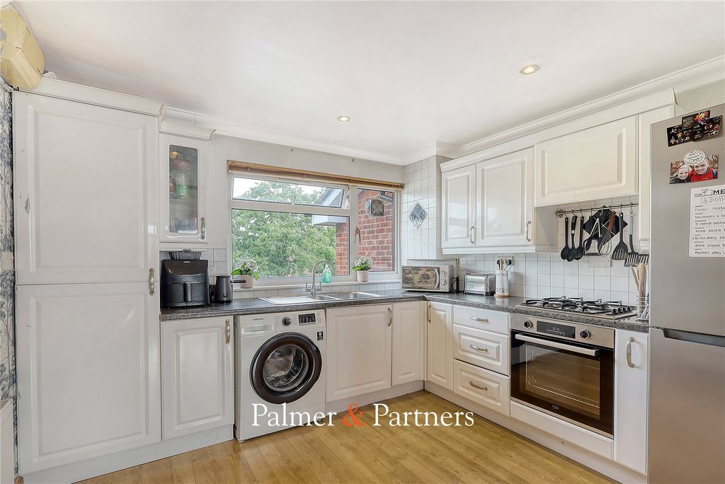 Property photo 3 of 18 Picture No. 19