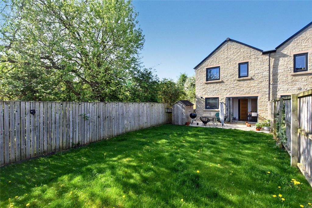 Property photo 1 of 20 Picture No. 27