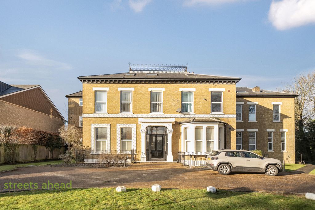 Property photo 1 of 13 0Fadd0Aa-Af3E-421...