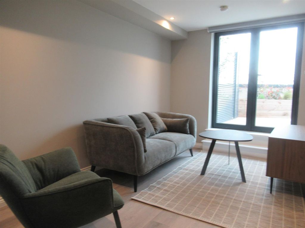 Property photo 3 of 17 Open Plan Living Area