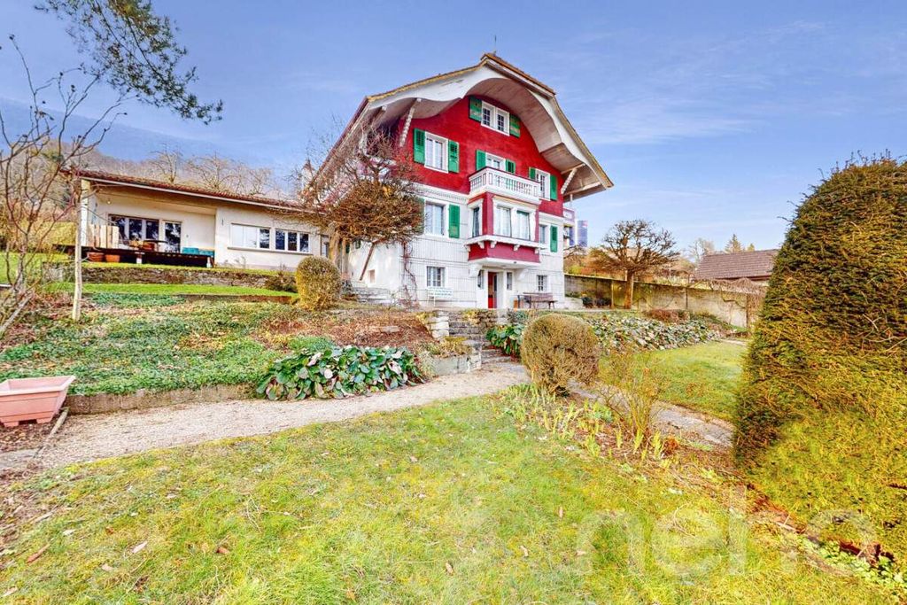 Property photo 1 of 13