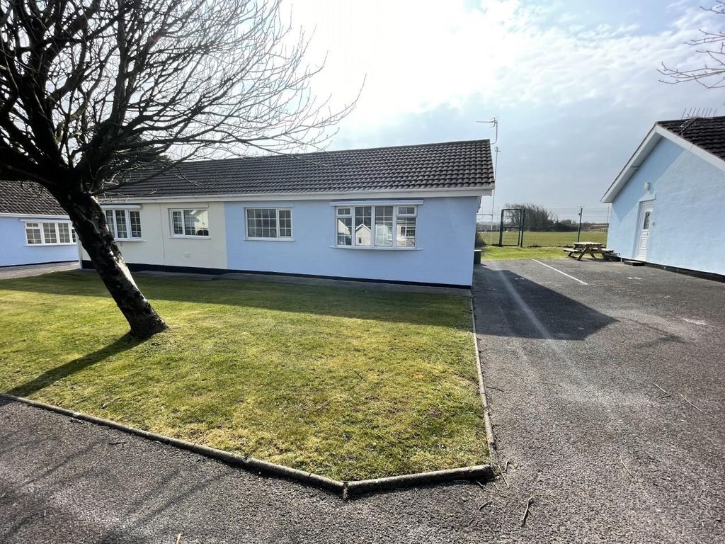 Property photo 1 of 8 Front.Jpg