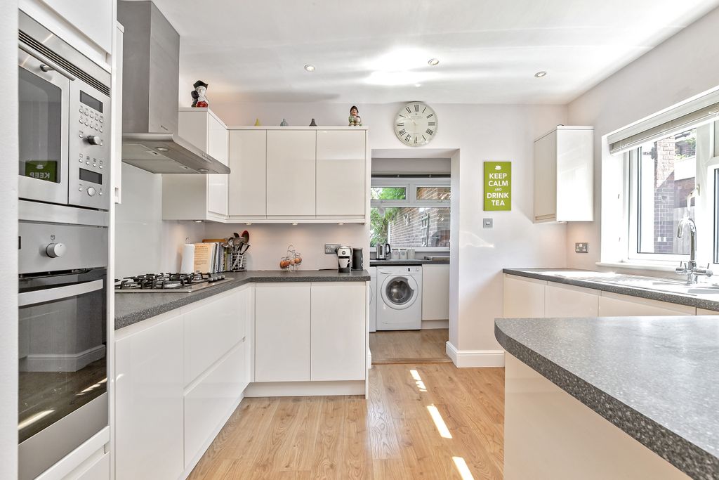 Property photo 3 of 31 17Jubileelane-44